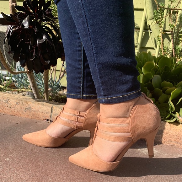 New T- strap mid heels only 10 left - Picture 5 of 8